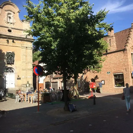 Guest house Vlamynckpoort 3*